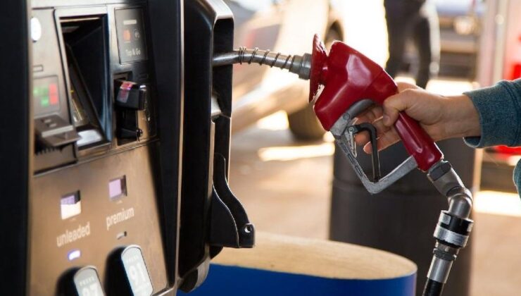 Akaryakıt tabelaları bugün otomatik zamlanacak! Fiyatlar İstanbul, Ankara ve İzmir’de yükseliyor