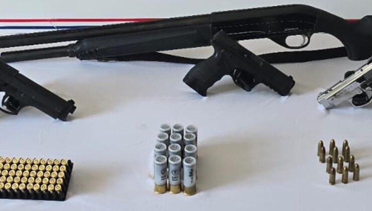 Düğünde havaya ateş ettikleri anları sosyal medyada paylaşan 2 kişi yakalandı