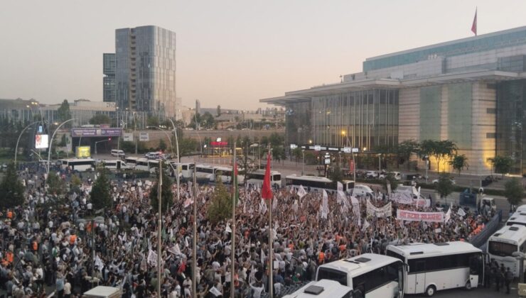 IBDA-C’li grup AKP’nin İsrail politikasını protesto etti: Leman’ı basanlar AKP’ye yürüdü!