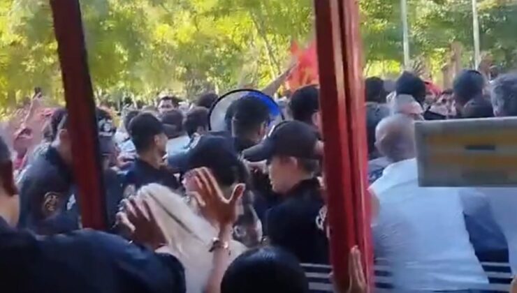 İşten çıkarılan 400 işçi, Büyükşehir Belediye Meclisi kapısına dayandı, polis müdahale etti