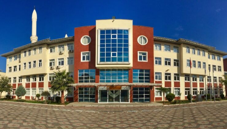 Kartal İmam Hatip’in rekoru: İlk 10’da 6 birinci