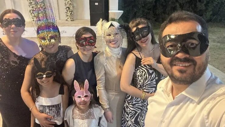 Memleket yanarken çılgın maskeli balo