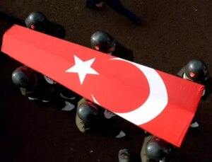 MSB hastanede şehit olan 2 askerin ilk otopsi raporunu paylaştı