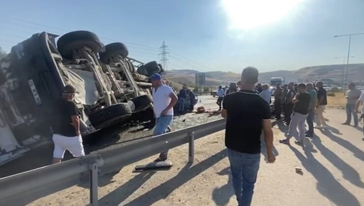 Ankara’da beton mikseri otomobilin üzerine devrildi; 6 yaralı