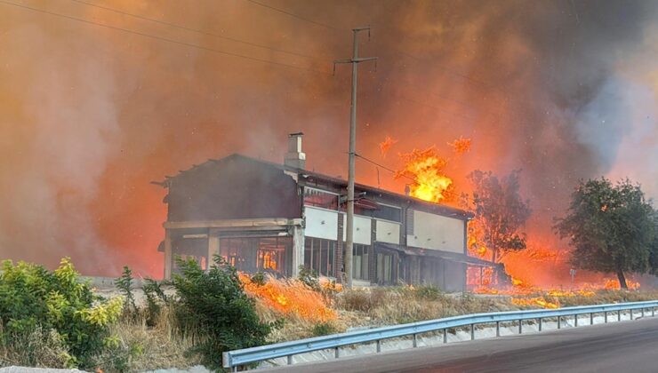 Bakan Yumaklı açıkladı: Soma ve Çanakkale Merkez’de yangın devam ediyor