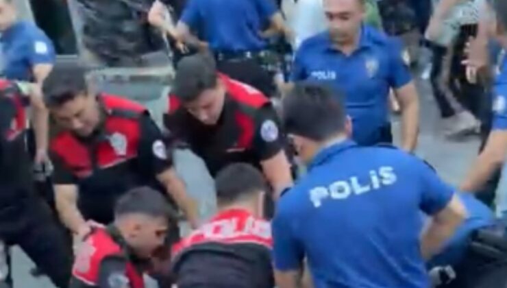 Beyoğlu’nda ortalık karıştı! Polise saldırdılar… O anlar kamerada