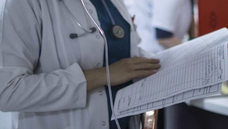 Depremde ölen doktorların adıyla ilaç yazmışlar!