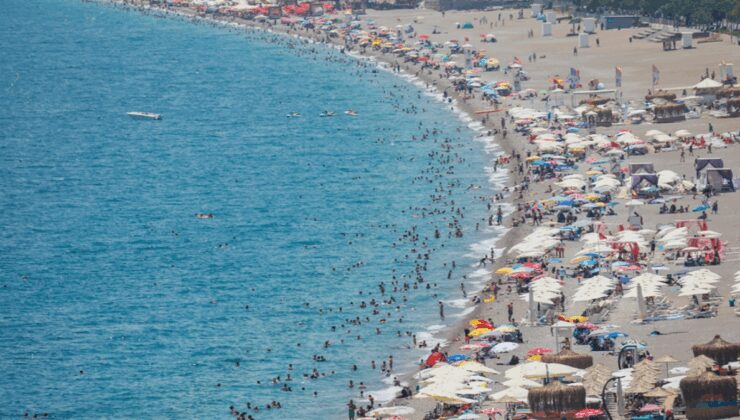 Dün Antalya, ülkenin en sıcak yeri oldu