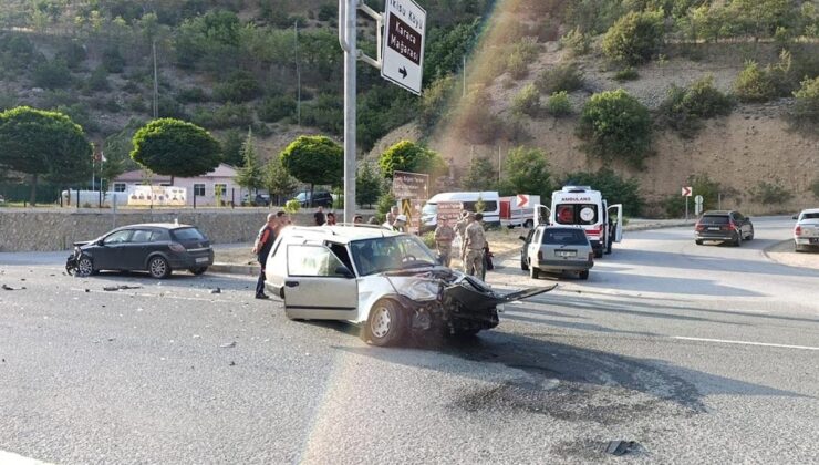 Gümüşhane’de zincirleme trafik kazası