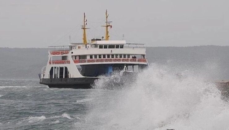 Güney Marmara’da feribot seferlerine ‘fırtına’ engeli
