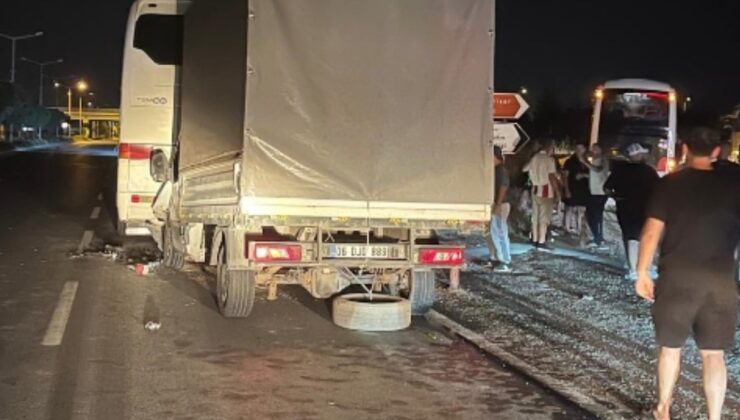 Kamyonet yolcu otobüsüne çarptı: 7 kişi yaralandı