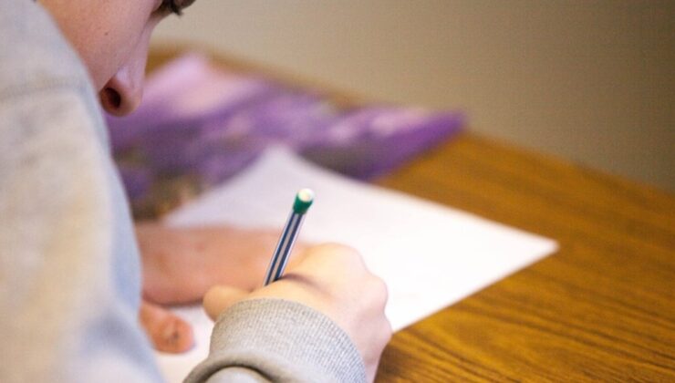 Kimliksiz öğrencinin sınavı iptal edildi, görevliye soruşturma izni verilmedi