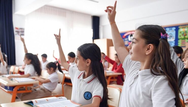 Okullarda ilk dersin konusu belli oldu!