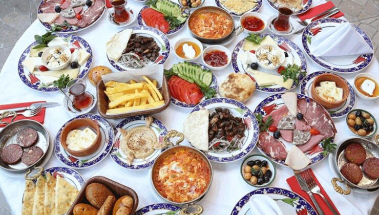 Saray’dan tartışılacak ‘serpme kahvaltı’ kararı