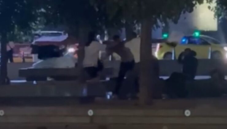 Taksim Meydanı’nda tekmeli yumruklu kavga