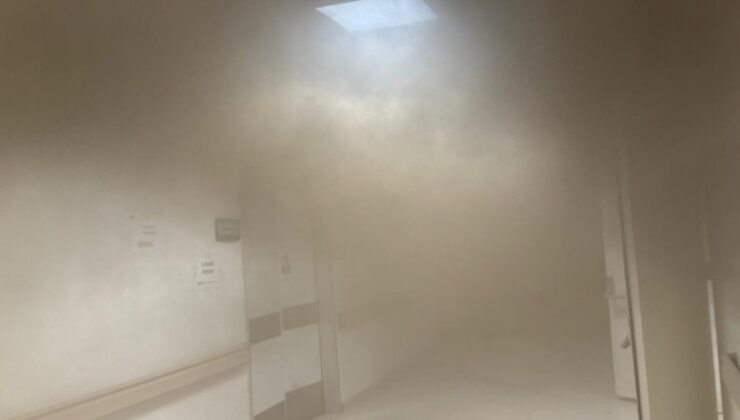 Tarsus Devlet Hastanesi’nde yangın paniği