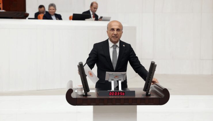Vatandaşların kredi kartı borcu 39 milyar 593 milyon dolar arttı