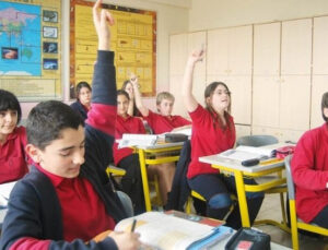 20 milyon öğrenci ders başı yapıyor