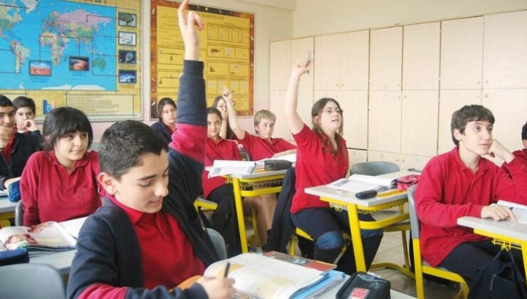 20 milyon öğrenci ders başı yapıyor