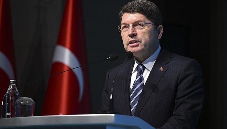 Adalet Bakanı yine Özgür Özel’e yüklendi