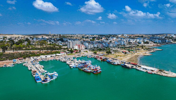 Akdenizli balıkçılar mavi sularla buluşuyor