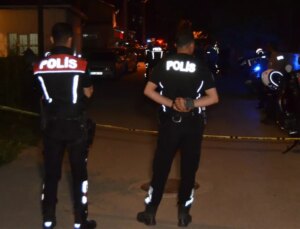 Annesi, kardeşi ve komşusunu vurup intihara kalkıştı