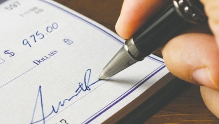 Diploma satışları düşünce sahte imza satmaya başladılar