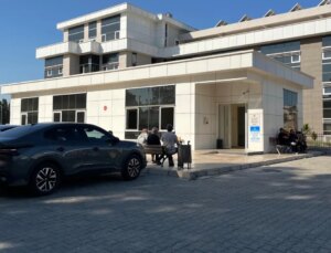 Eğlence mekanında eski sevgilisini katledip intihar etti