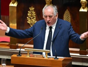 Fransa’da Başbakan François Bayrou hükümeti düştü