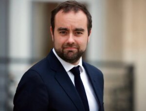Fransa’da Savunma Bakanı Sebastien Lecornu, başbakan olarak atandı