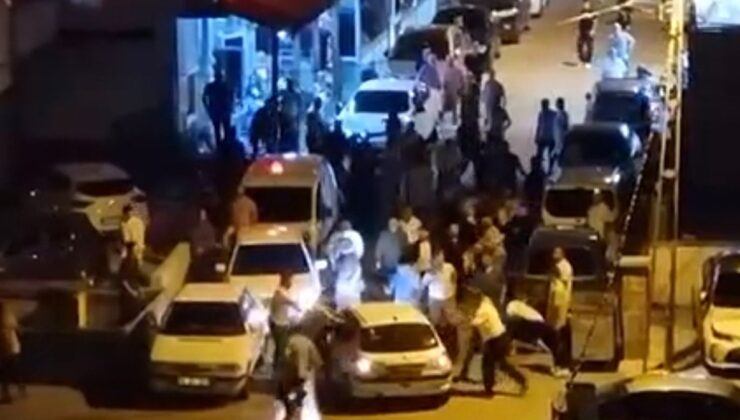 İstanbul’da akılalmaz olay: Düğün salonu çıkışındaki kalabalığa aracıyla daldı