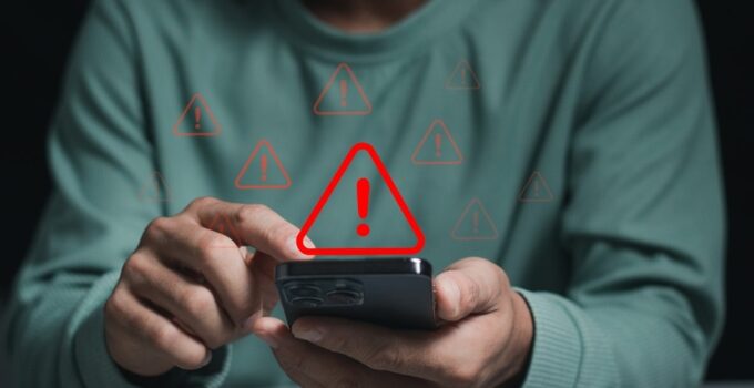 Milyonlarca kişiye aynı mesaj gönderildi! “Hiçbir sistem güvenli değil”