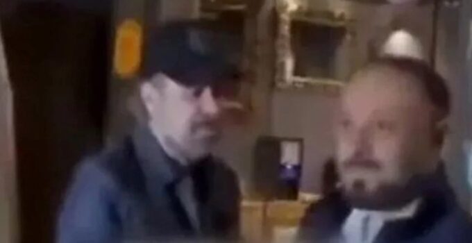 Nejat İşler’e kafa atan muhabir özür diledi: Sözlerini kaldıramadım