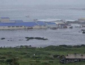 Rusya’nın Kamçatka bölgesinde 7,4 büyüklüğünde deprem, tsunami uyarısı verildi
