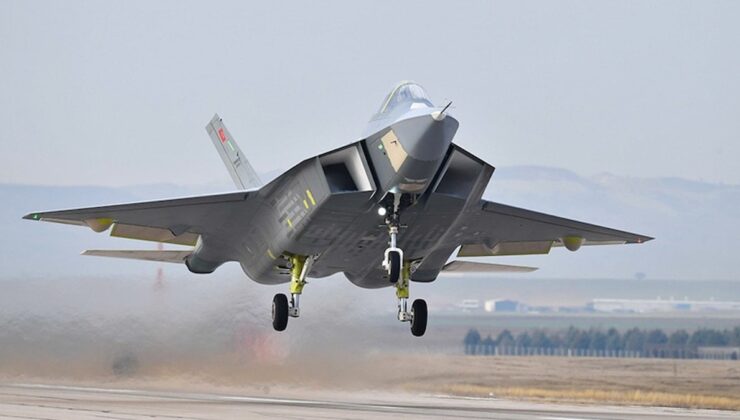 Yerli uçak için iki farklı açıklama: Bakan ‘üretim durdu’, cumhurbaşkanlığı ‘gecikme yok’ dedi