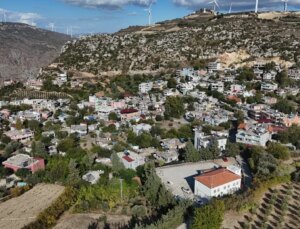 2 bin nüfuslu köyde herkesin soyadı aynı