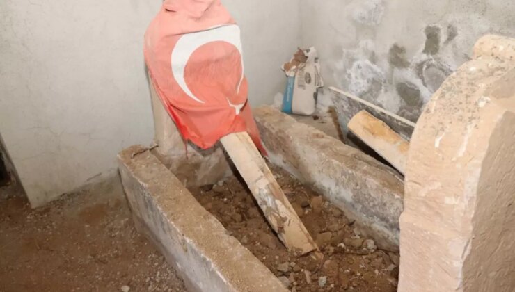 93 Harbi şehitlerinin mezarlarına büyük saygısızlık