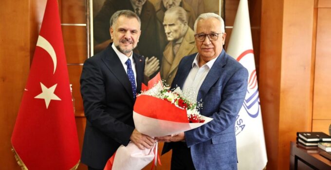 AKP’li İbrahim Akın göreve başladı