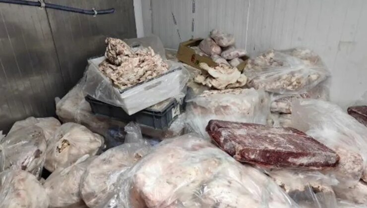 Ankara’da 3 iş yerinde 17 ton bozuk et ele geçirildi