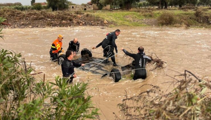 Beş kenti sağanak vurdu: Yağmur suları sele dönüştü