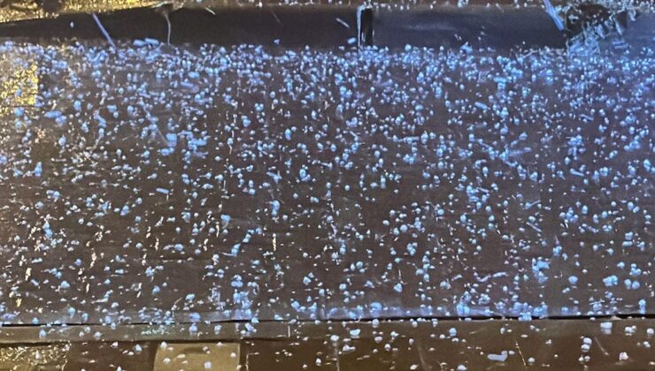 Çanakkale’ye dolu yağdı! Sokaklar felç oldu