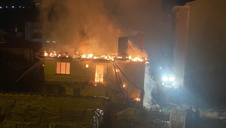 Çankırı’da yangın: 2 ev, 2 kömürlük ve araç zarar gördü