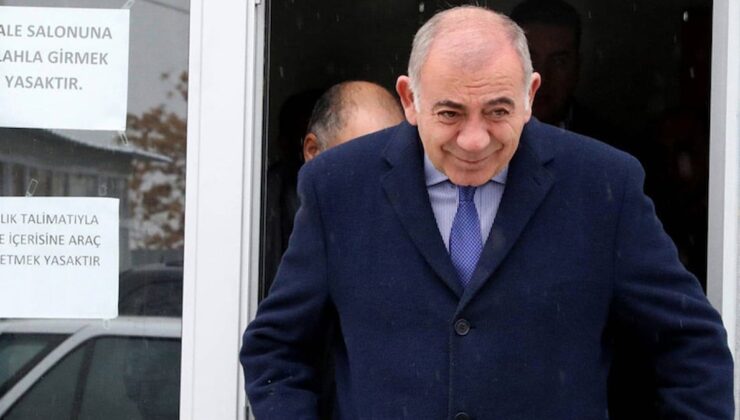 CHP’nin kritik günü! İptal davasından erteleme çıktı: Gürsel Tekin’in kayyumluğu devam edecek