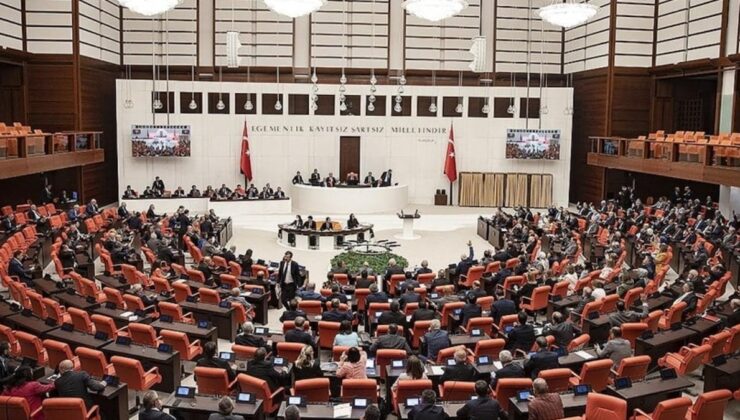 Eski AKP’li vekil partisini uyardı: “Vahim hatadan mutlaka dönülmeli”