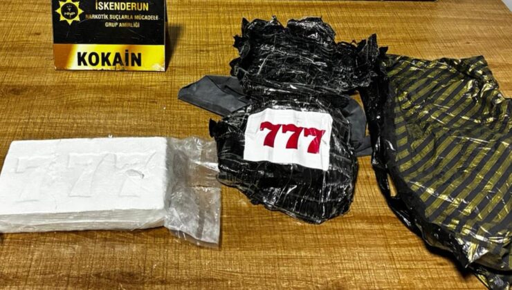 Hatay’da otomobilde 1 kilo 100 gram kokain ele geçirildi: 2 tutuklama