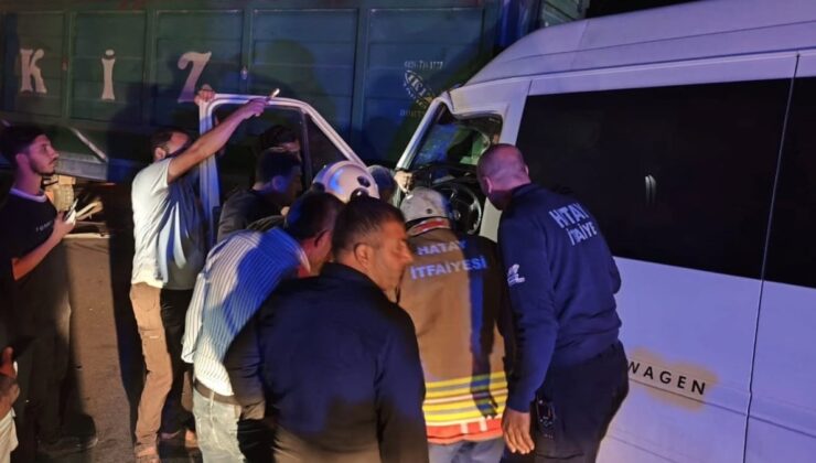 İşçi servisi kaza yaptı: 3’ü ağır 14 yaralı