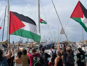 İsrail’in alıkoyduğu yaklaşık 170 kişi sınır dışı edilecek