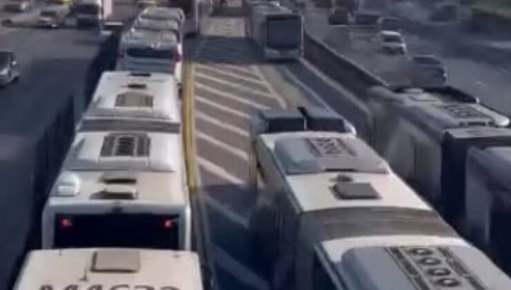 İstanbul’da metrobüs kazası! Seferler aksadı
