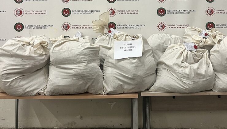 Kapıkule’de TIR dorsesine gizlenmiş 113 kilo 664 gram esrar ele geçirildi