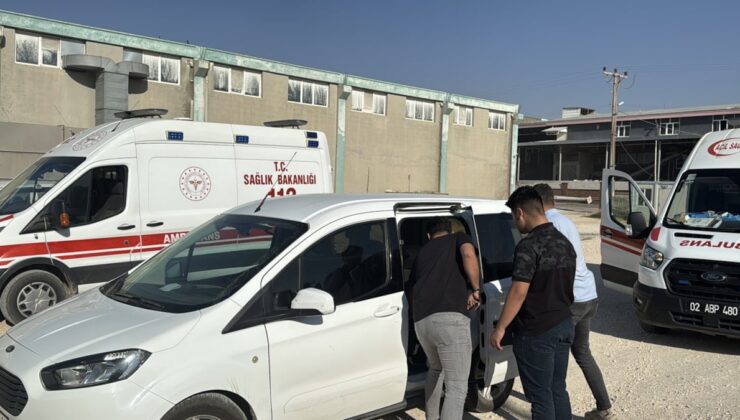 Konteynerde dehşet: Annesiyle kavga eden babasını bıçakladı